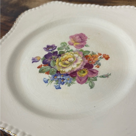 Vintage Ambassador Floral Cream Dinner Plate - Picture 3 of 6